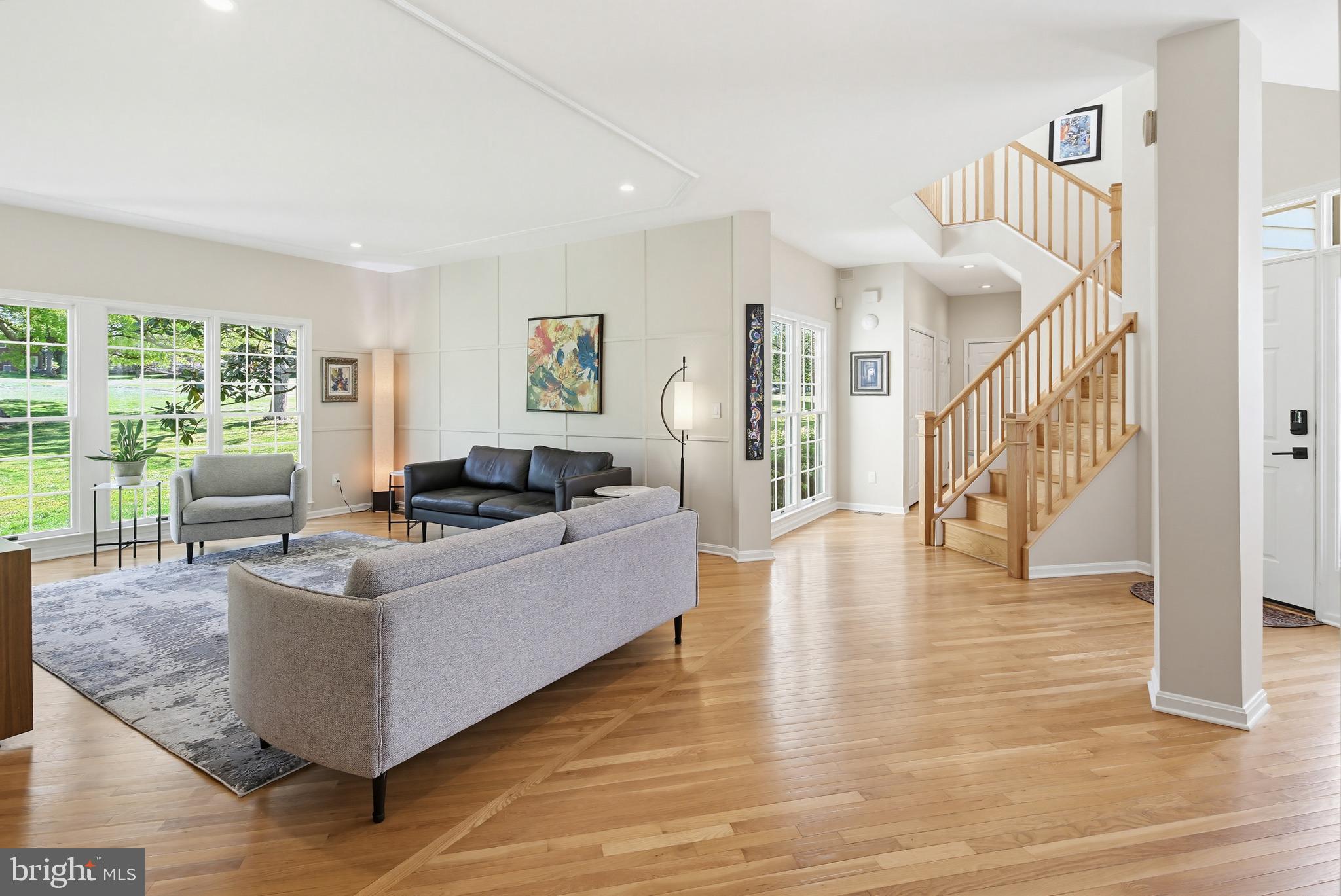 HOBBITS GLEN - Residential