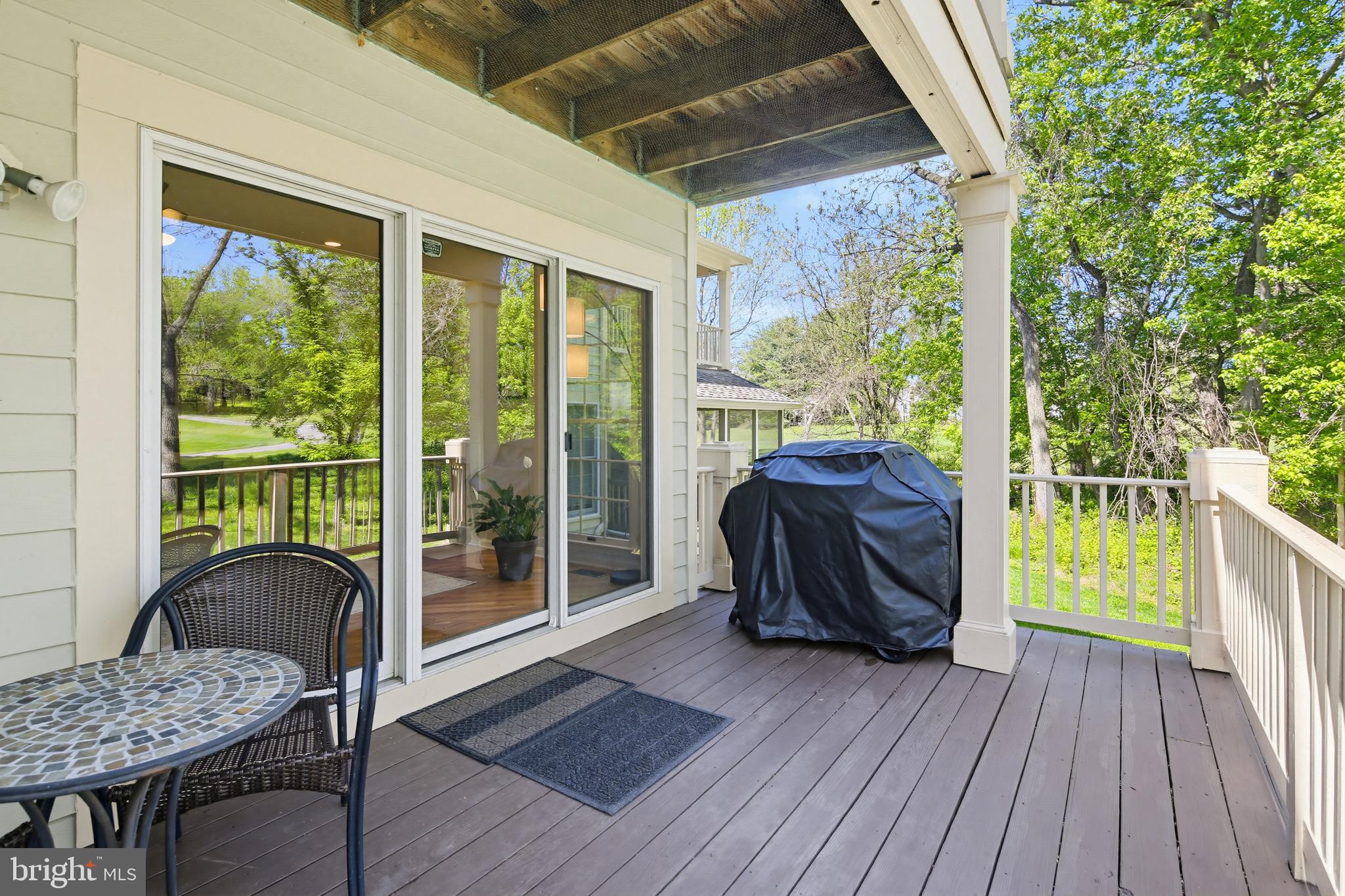 HOBBITS GLEN - Residential