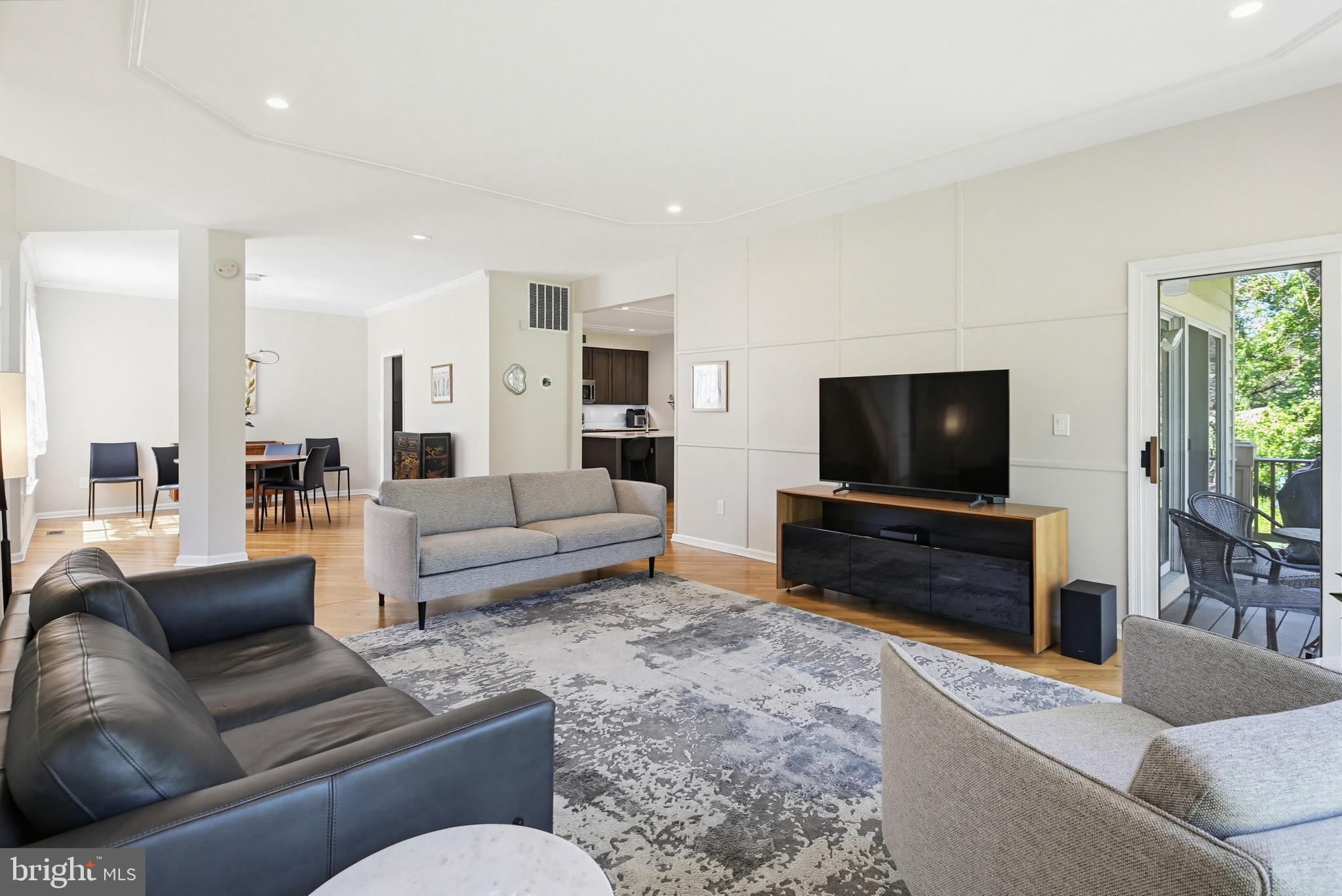 HOBBITS GLEN - Residential