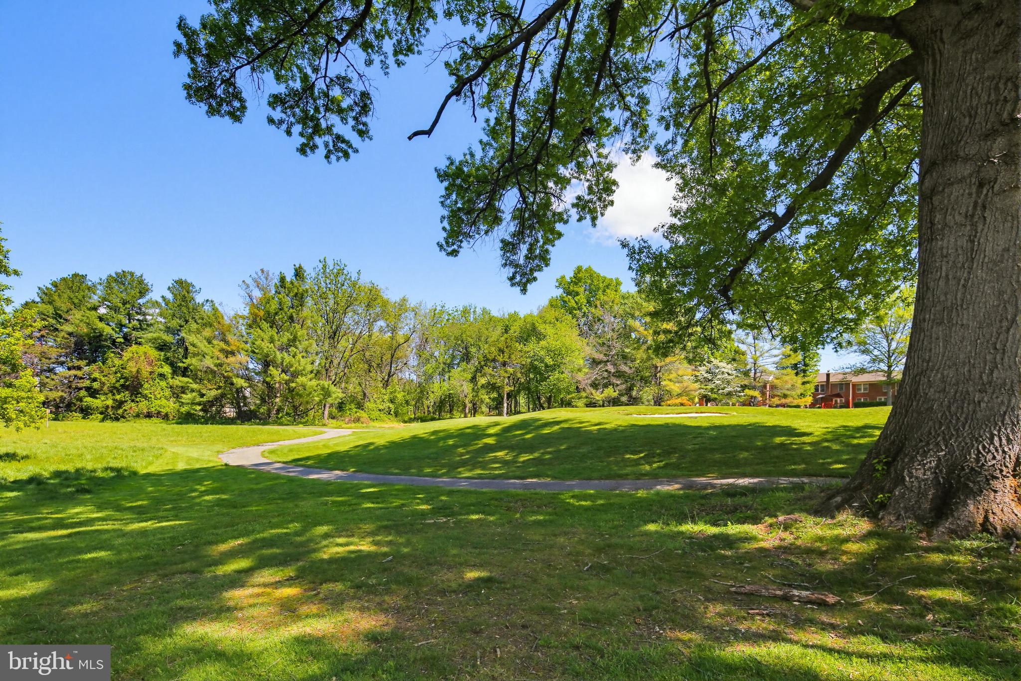 HOBBITS GLEN - Residential