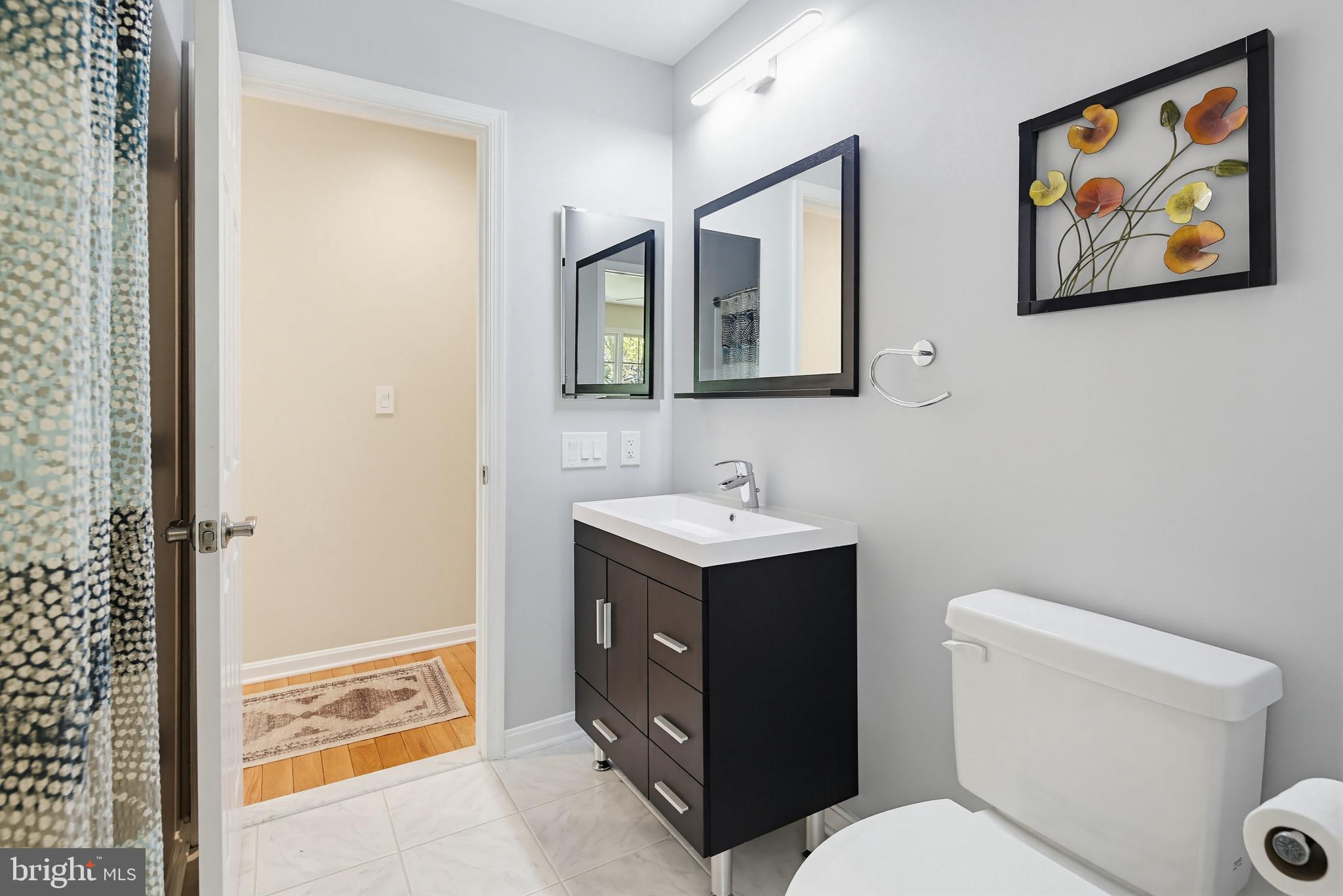 HOBBITS GLEN - Residential