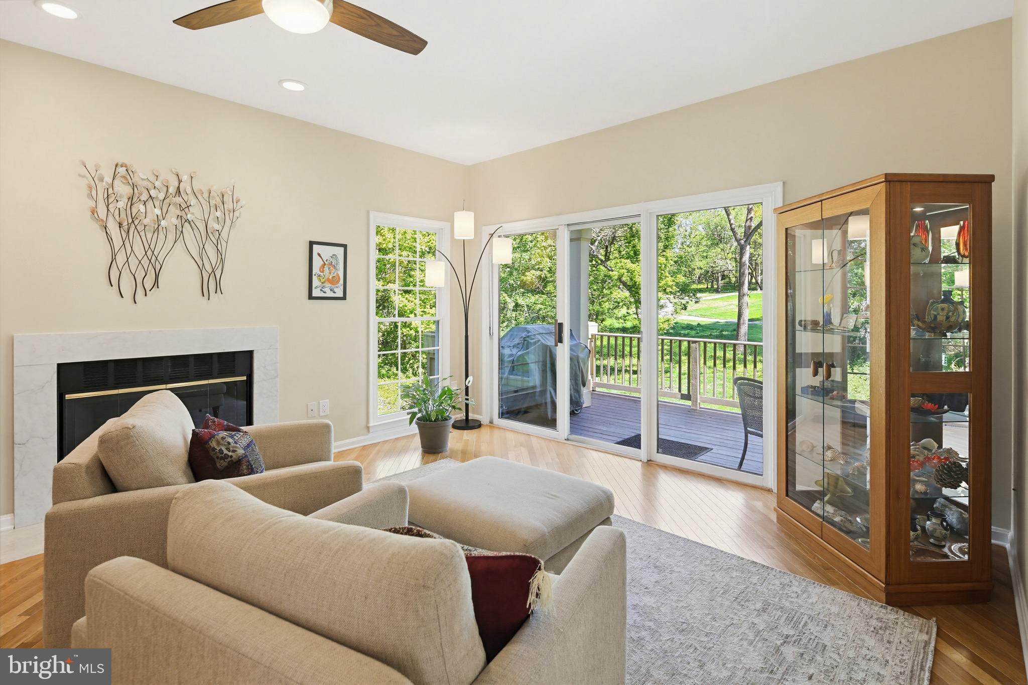 HOBBITS GLEN - Residential