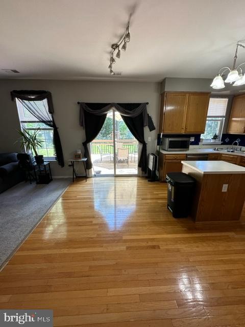 WEXFORD VILLAGE - Residential Lease