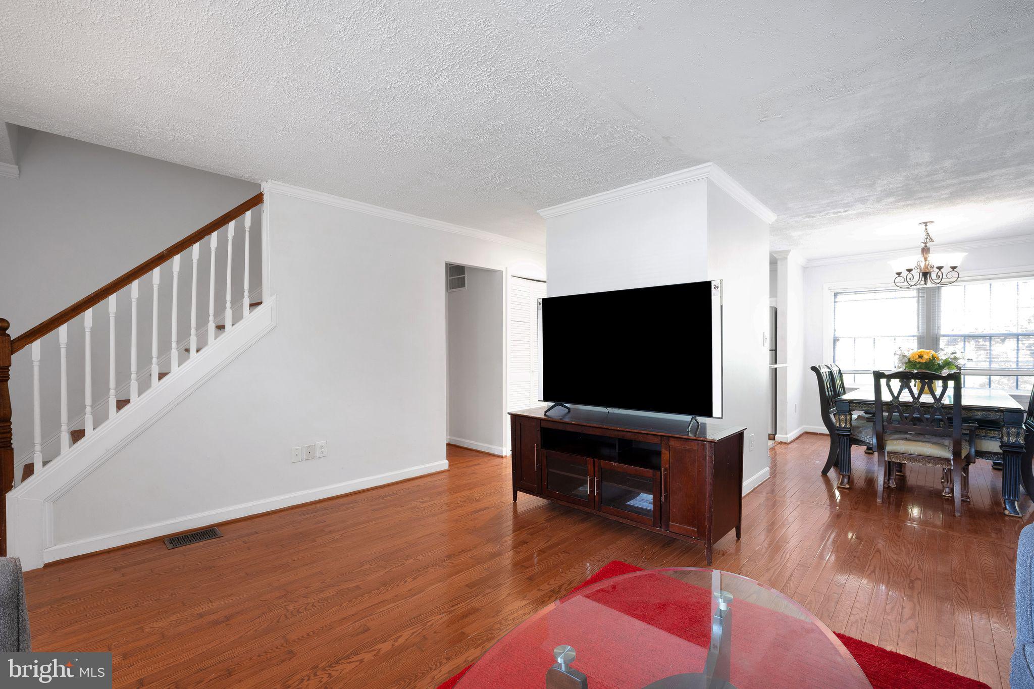 14805 HATFIELD SQUARE