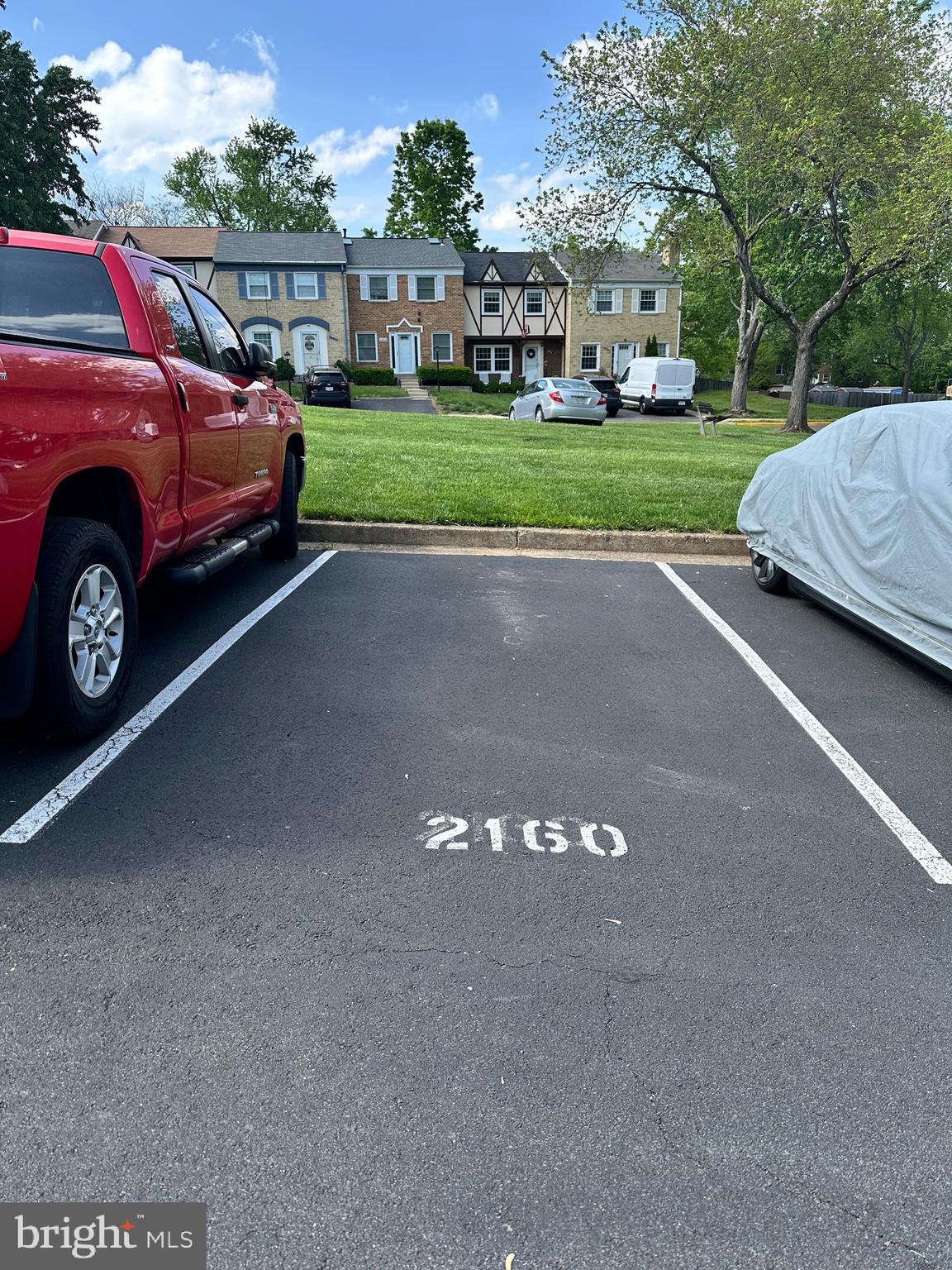 LONDON TOWNE - Residential