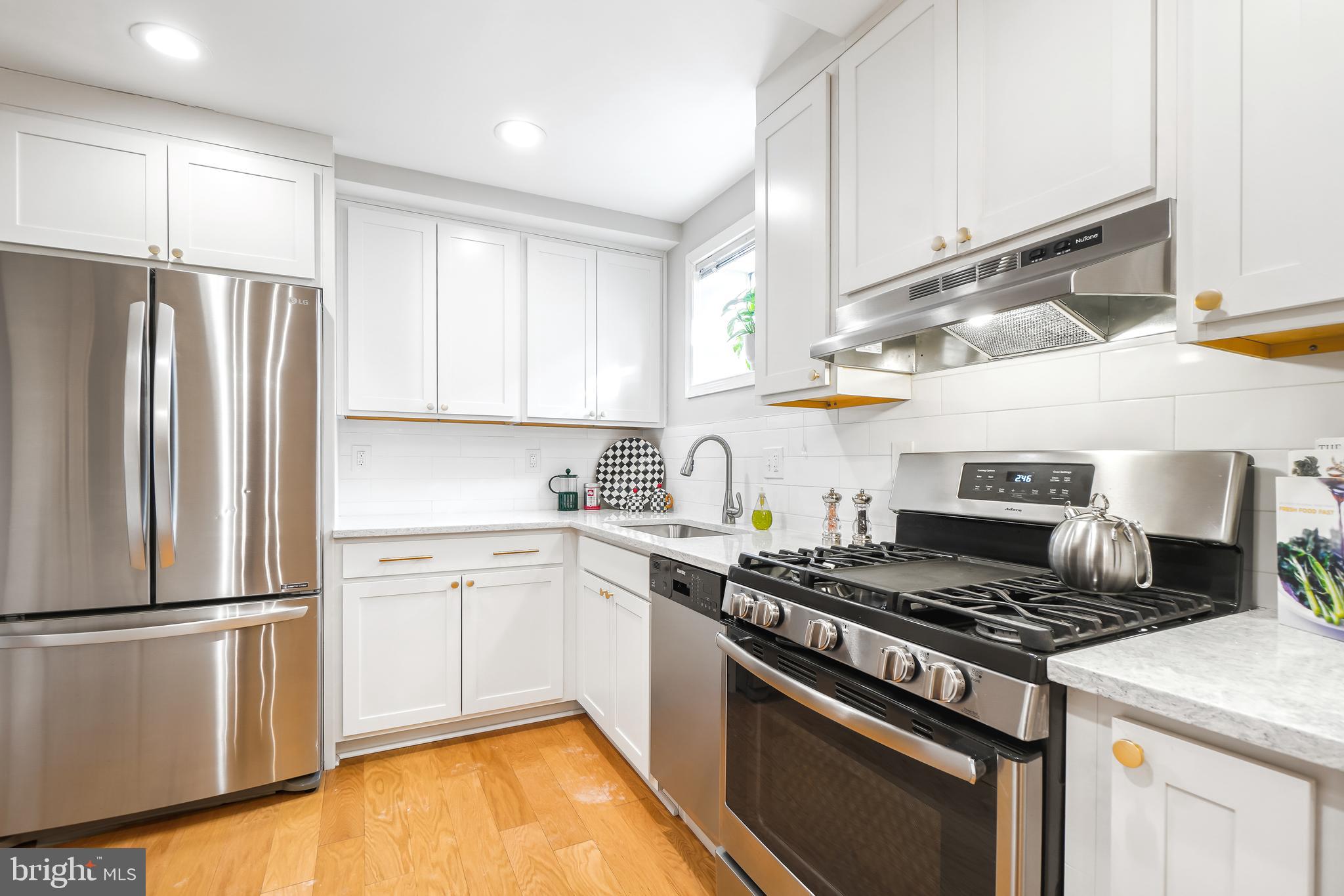 1937 LYTTONSVILLE ROAD