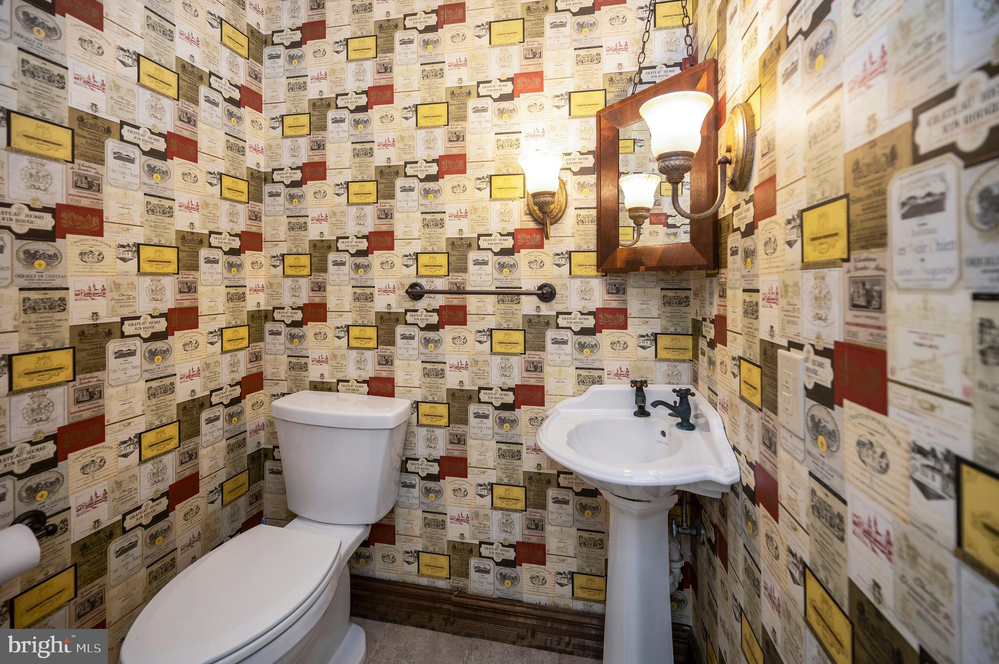 LAKE OF THE WOODS - Residential