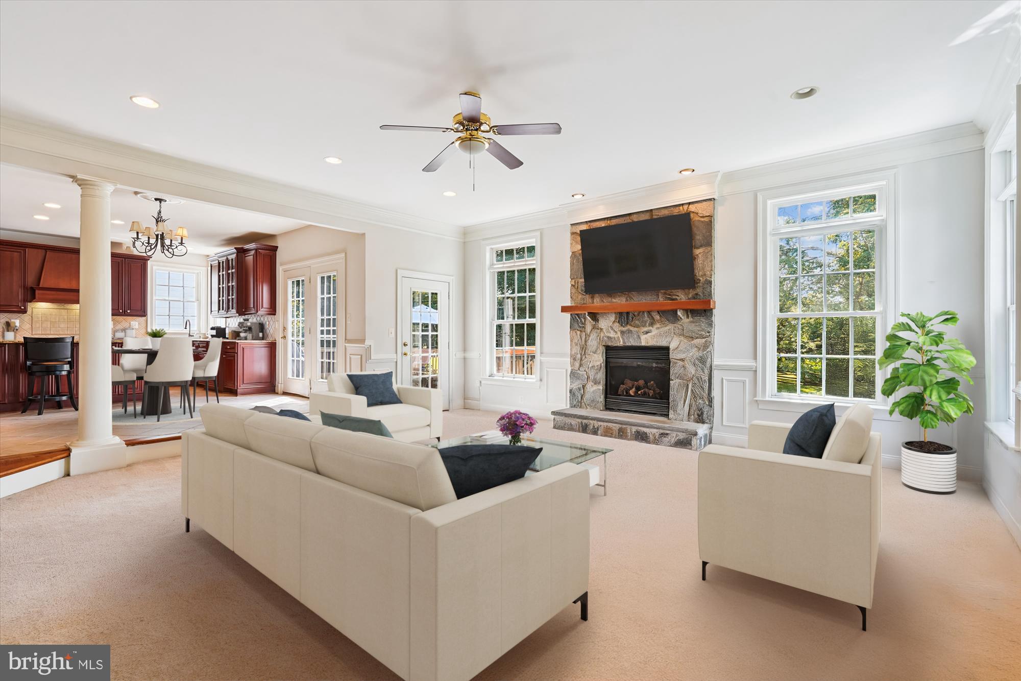 WESTHAMPTON - Residential