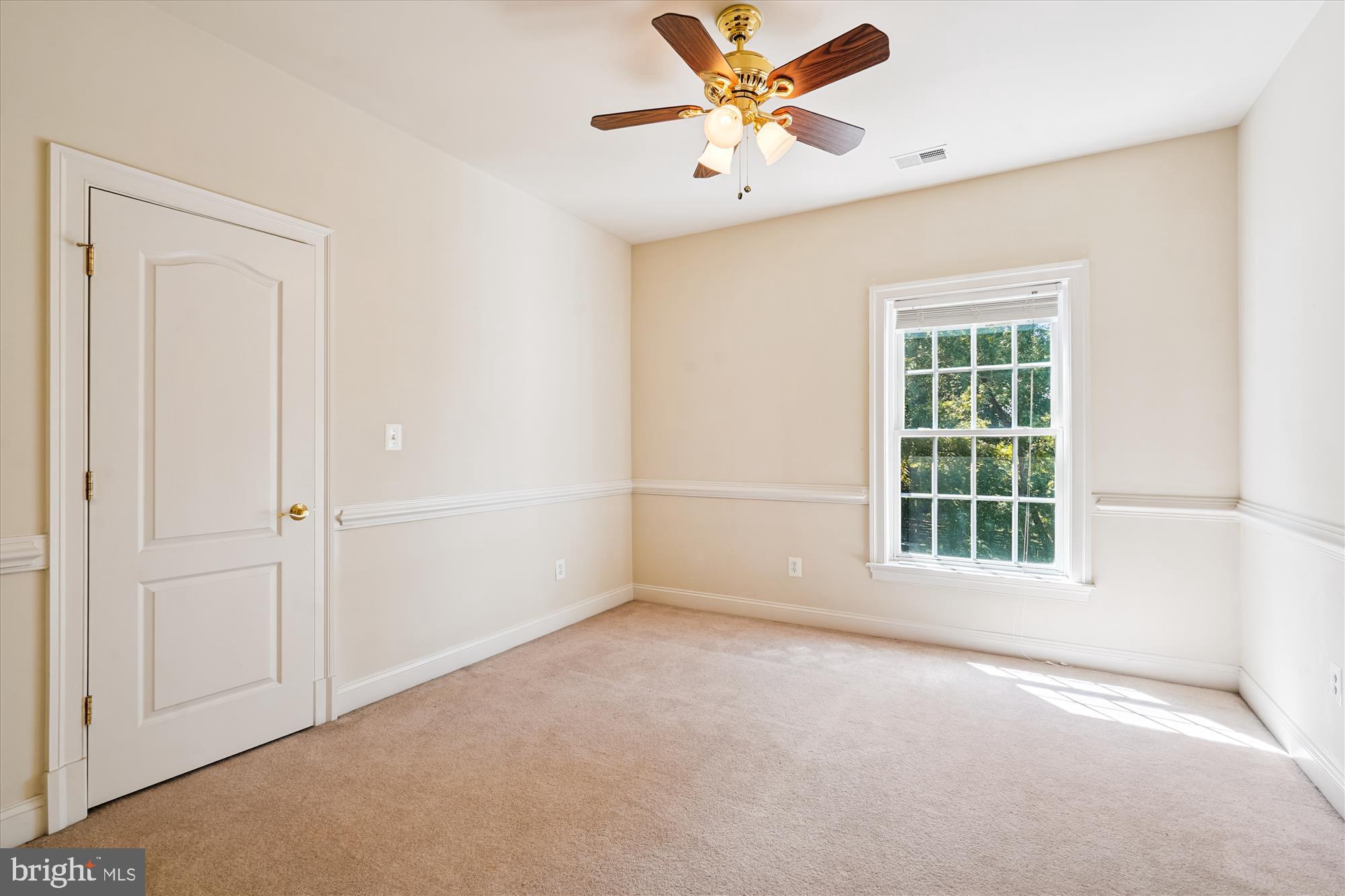 WESTHAMPTON - Residential