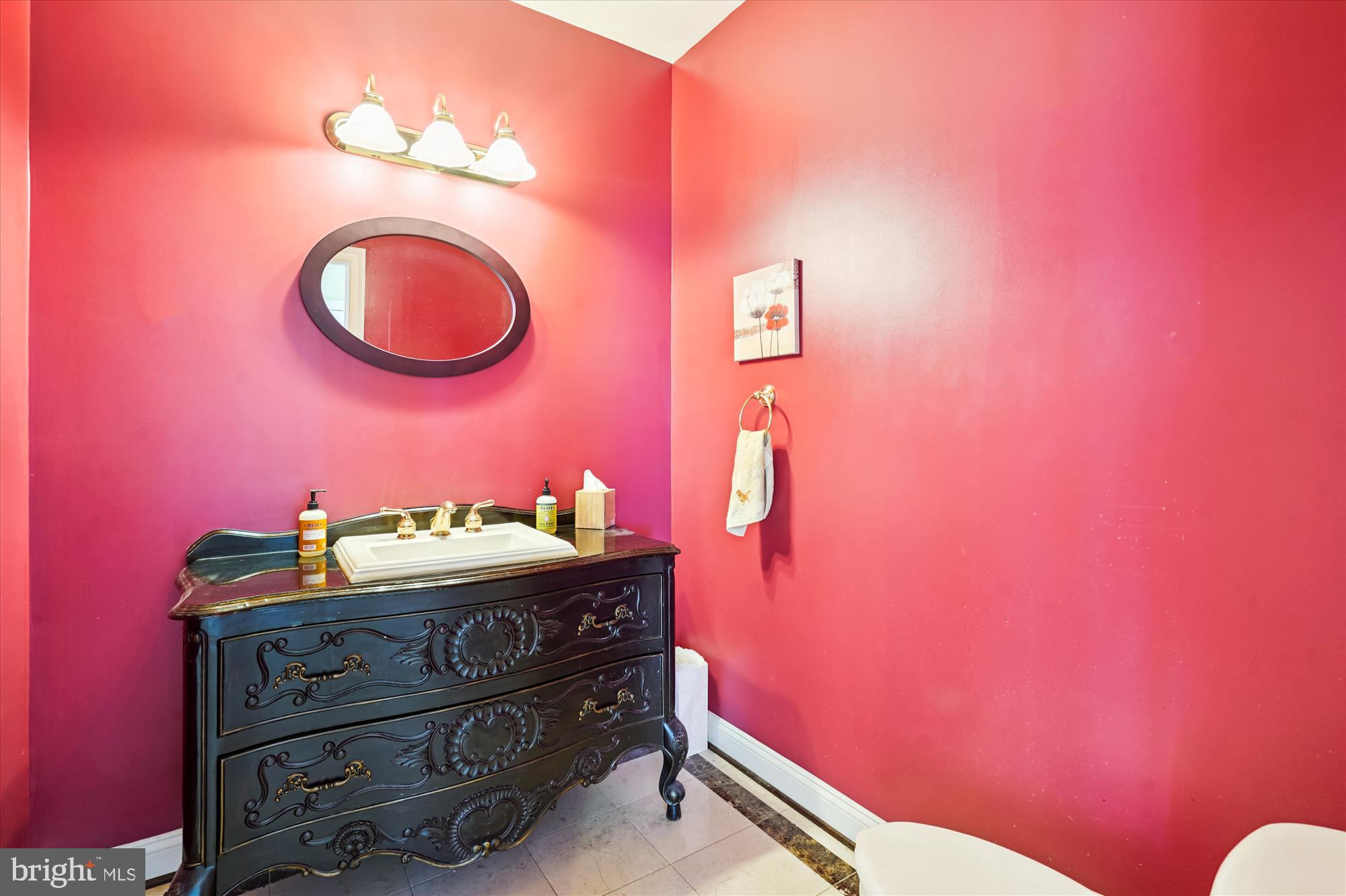 WESTHAMPTON - Residential