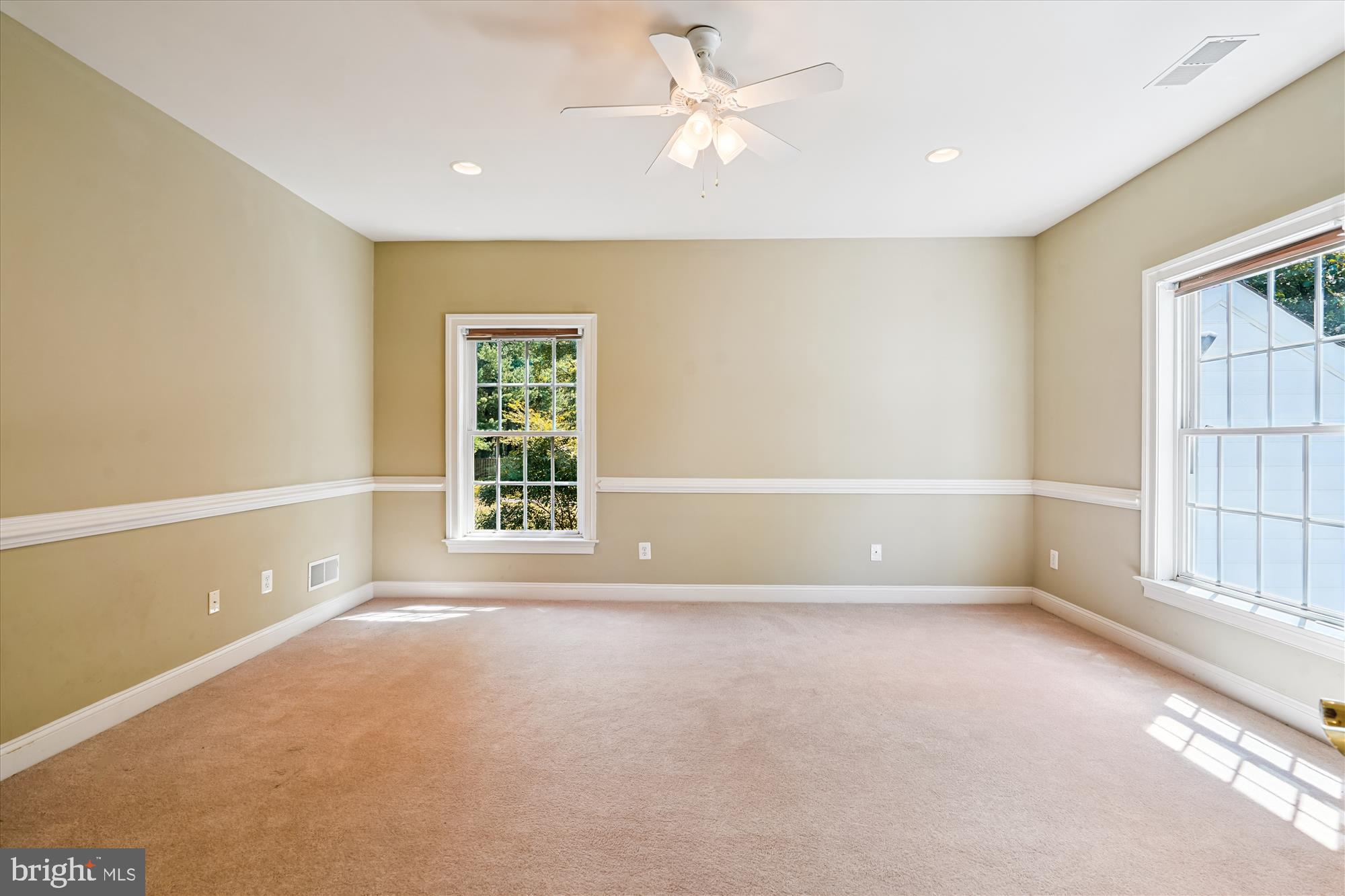 WESTHAMPTON - Residential