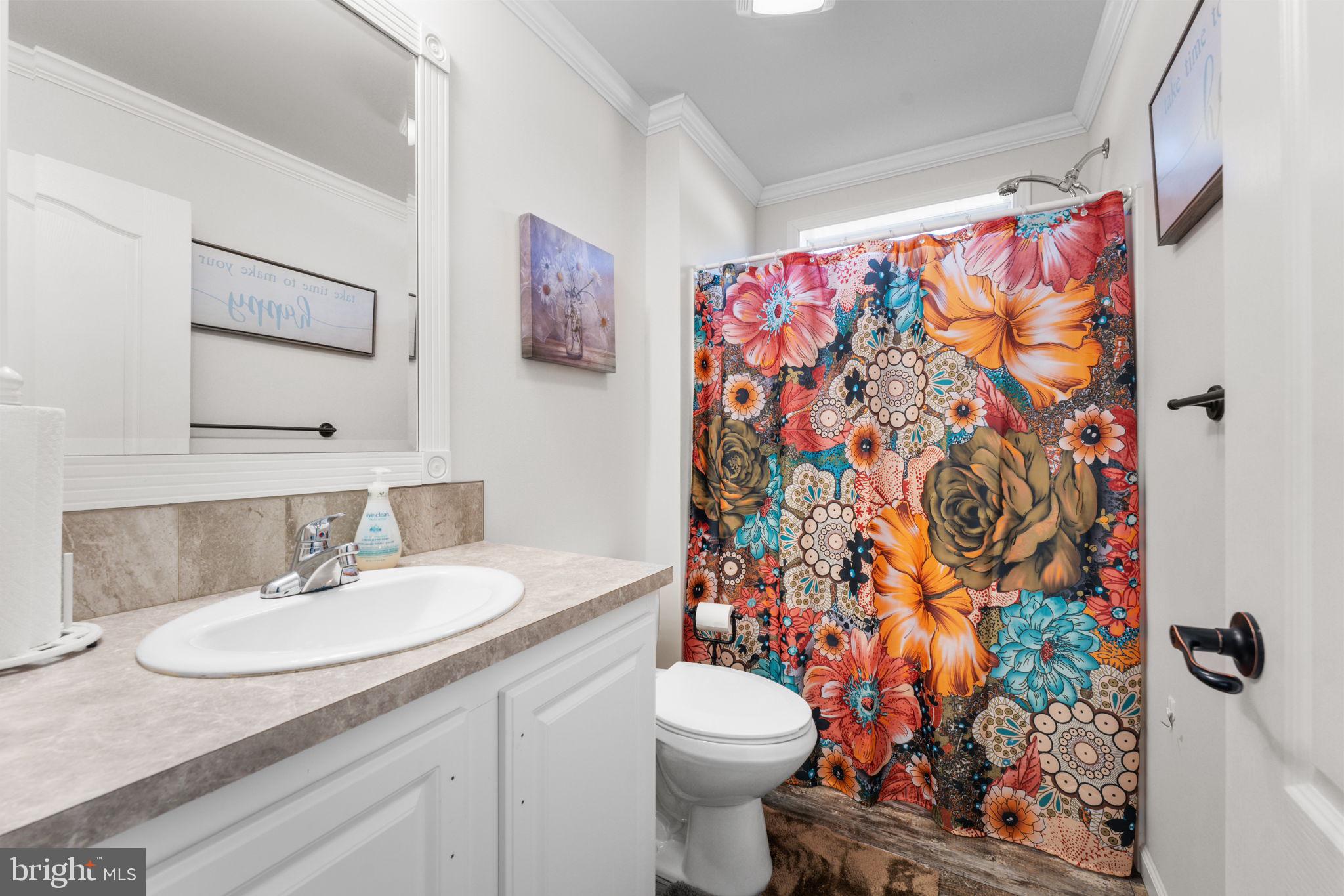 VILLAGE GREEN - Residential