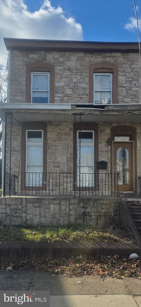 350 PARKER STREET CHESTER PA 19013