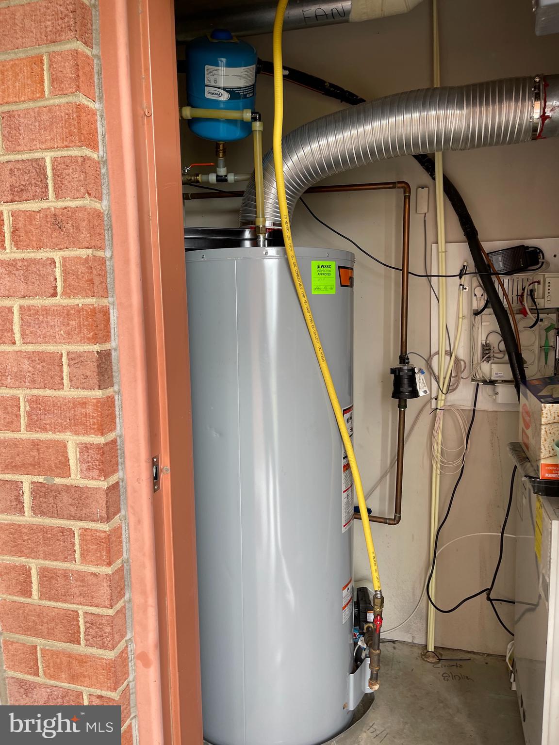 THE GALLERY - Residential Lease