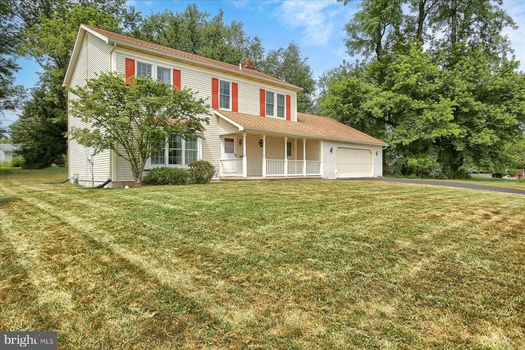 Photo of 319 Hillcrest Drive, NEW CUMBERLAND, PA 17070 (MLS # PAYK2095370)