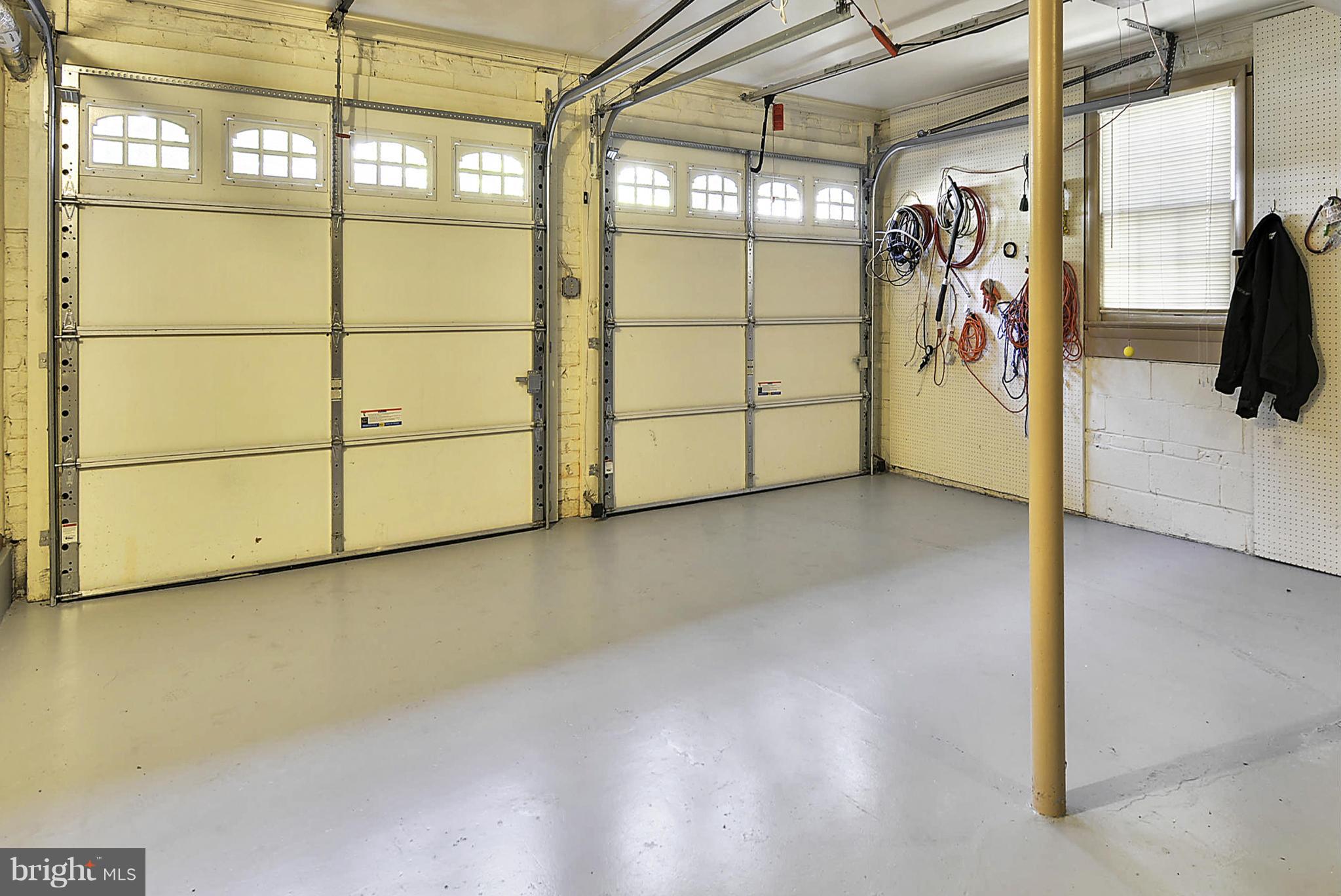 RIVERSIDE ESTATES - Residential