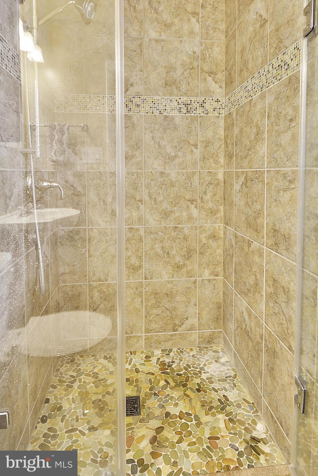 RIVERSIDE ESTATES - Residential