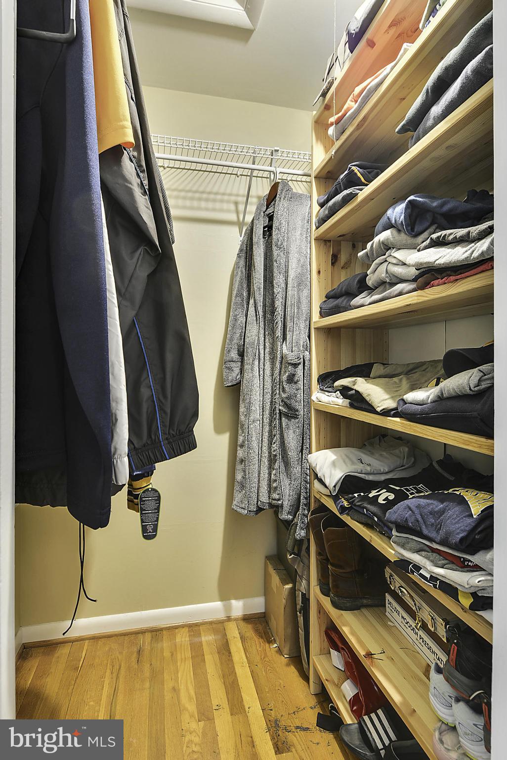 RIVERSIDE ESTATES - Residential