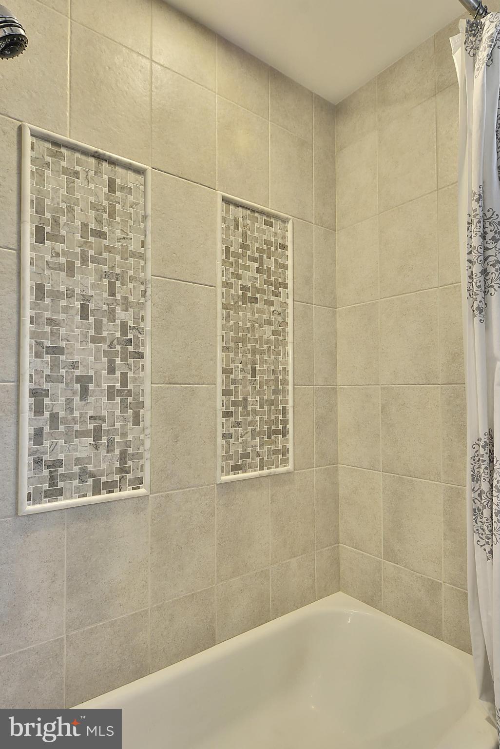 RIVERSIDE ESTATES - Residential