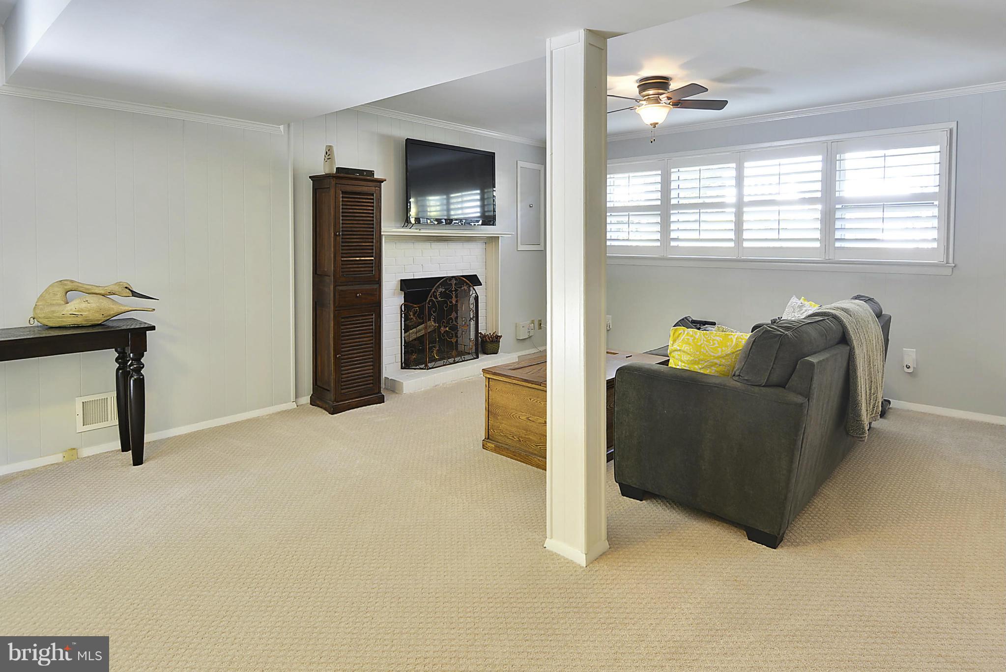 RIVERSIDE ESTATES - Residential