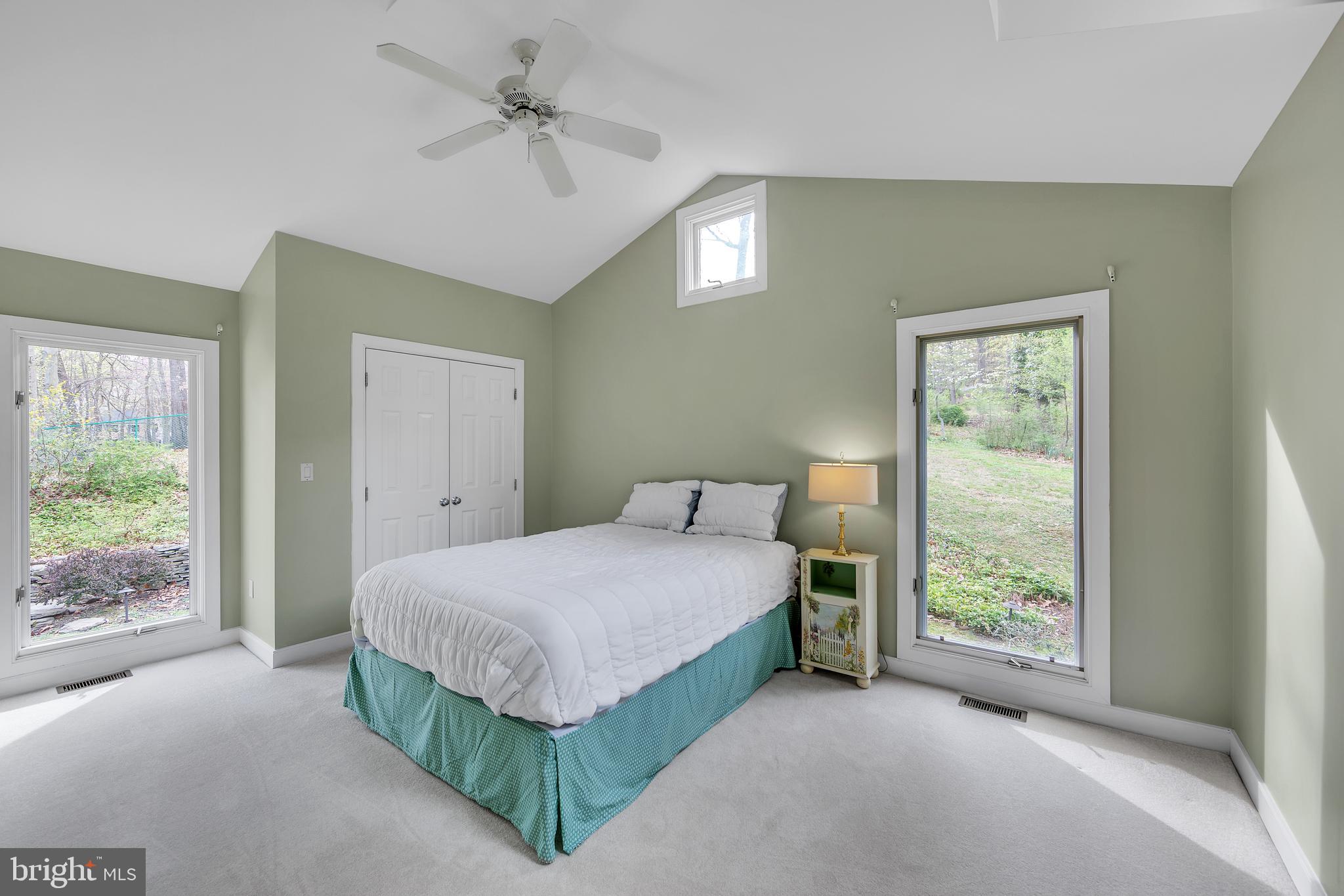 VALLEY FORGE MTN - Residential