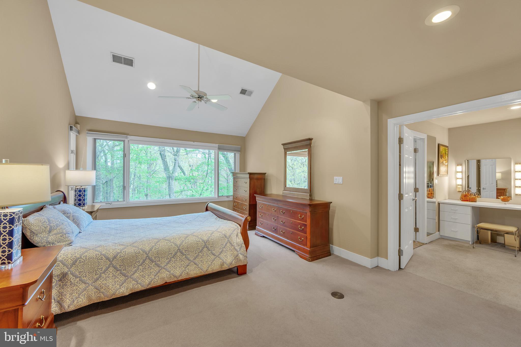 VALLEY FORGE MTN - Residential