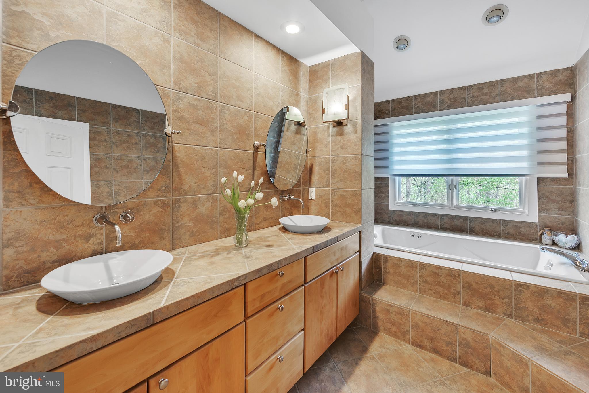 VALLEY FORGE MTN - Residential