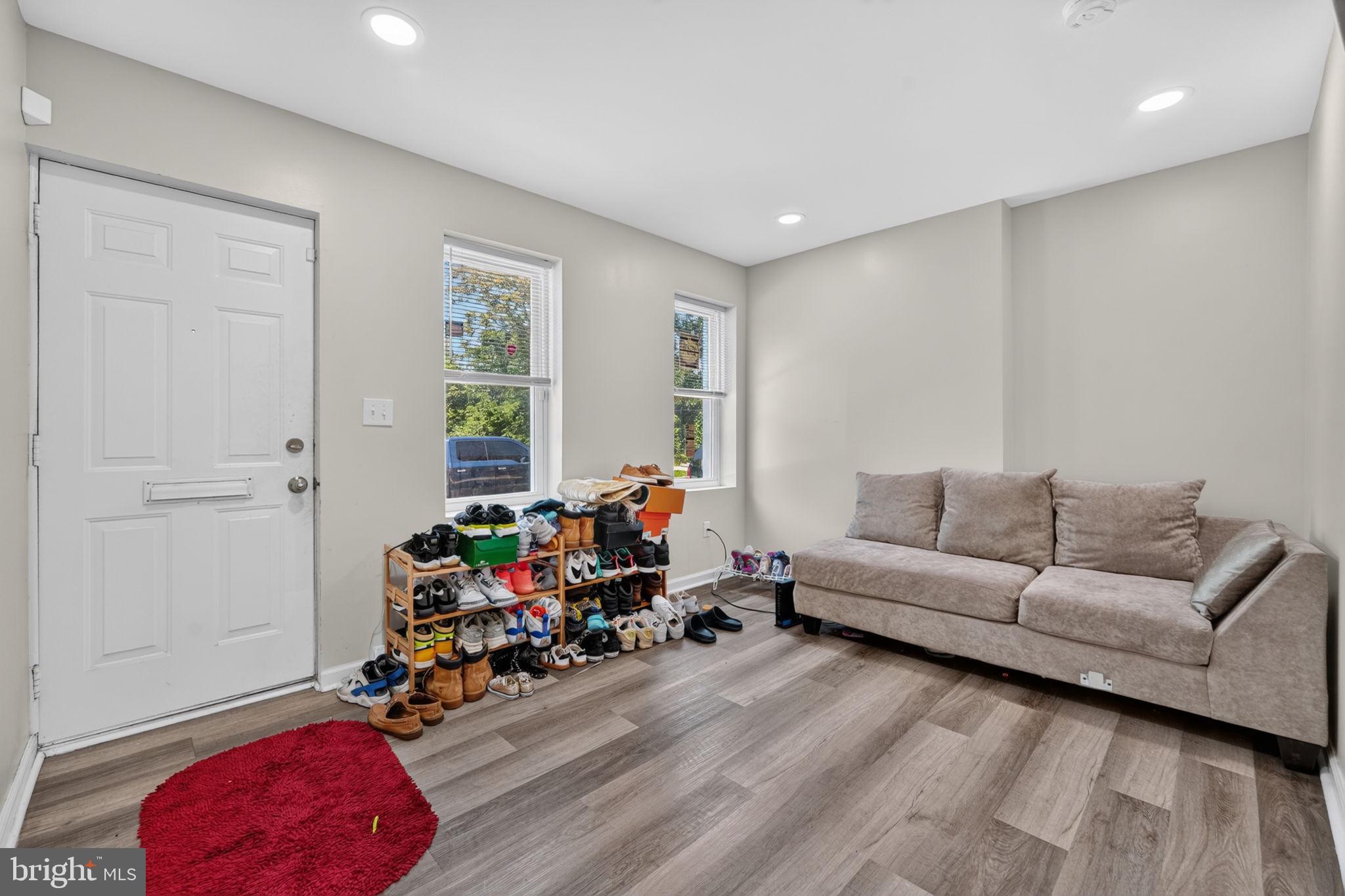 23 E 22ND STREET