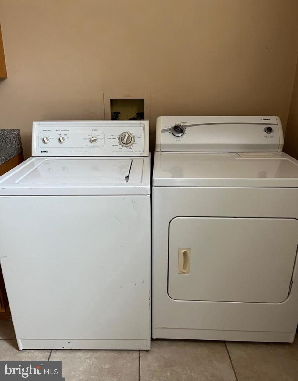 CONSHOHOCKEN - Residential Lease