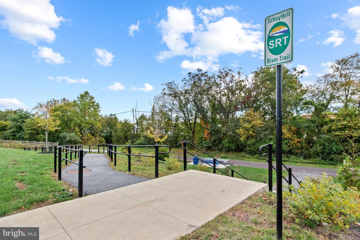 STEELPOINTE - Residential