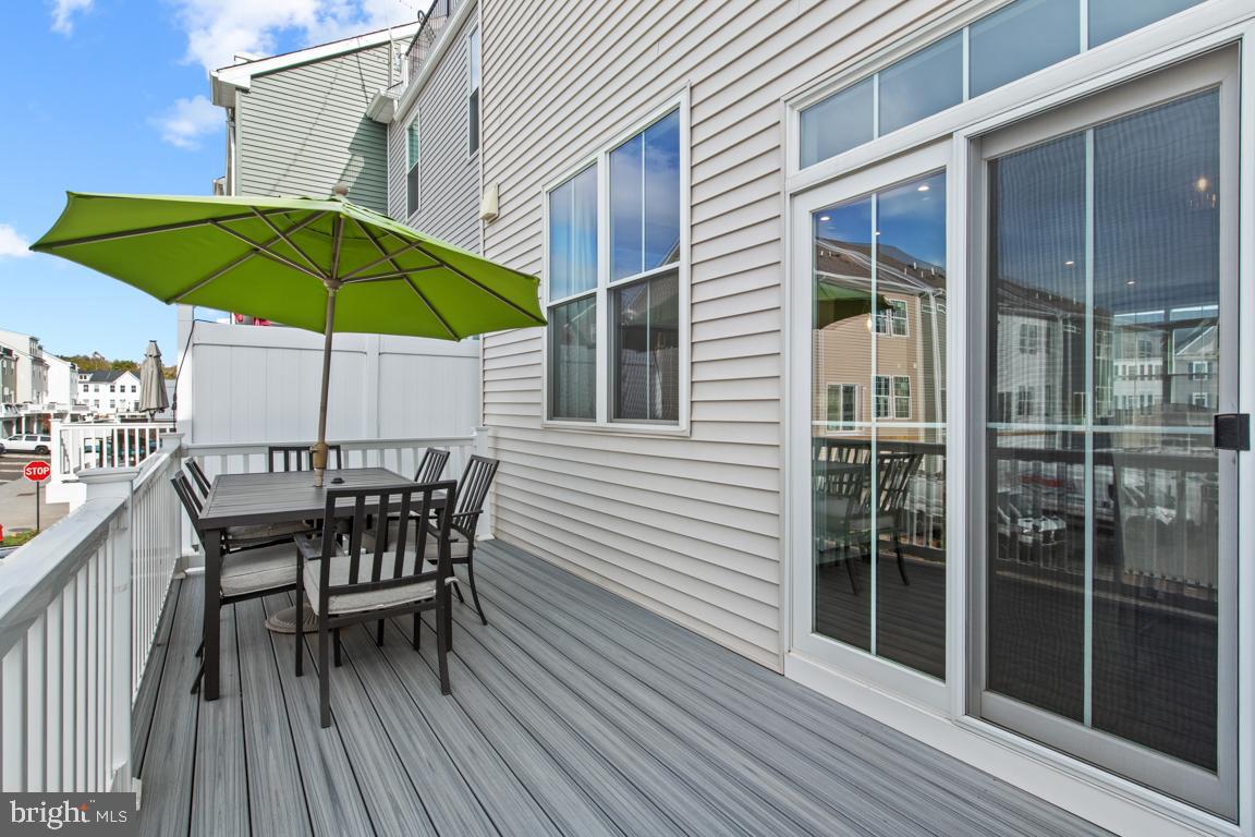 STEELPOINTE - Residential