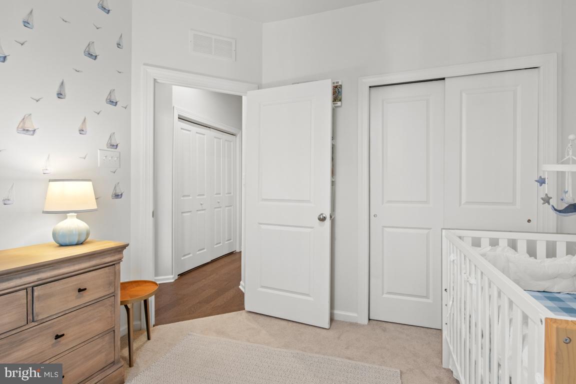 STEELPOINTE - Residential