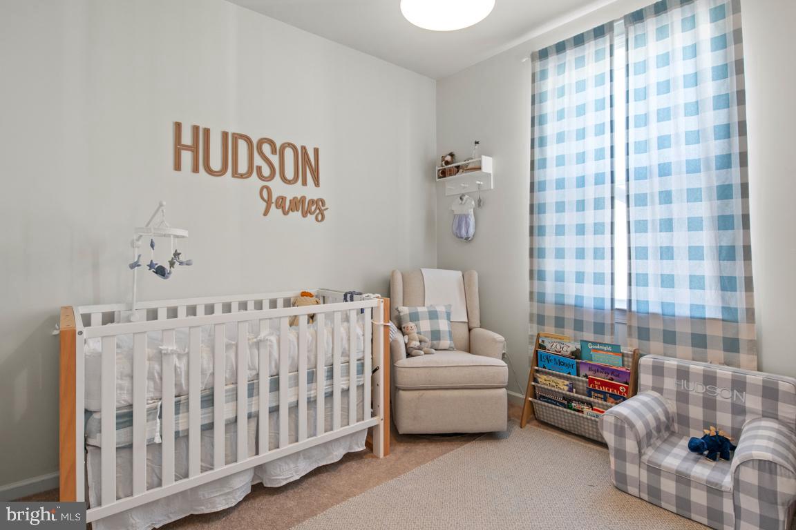 STEELPOINTE - Residential