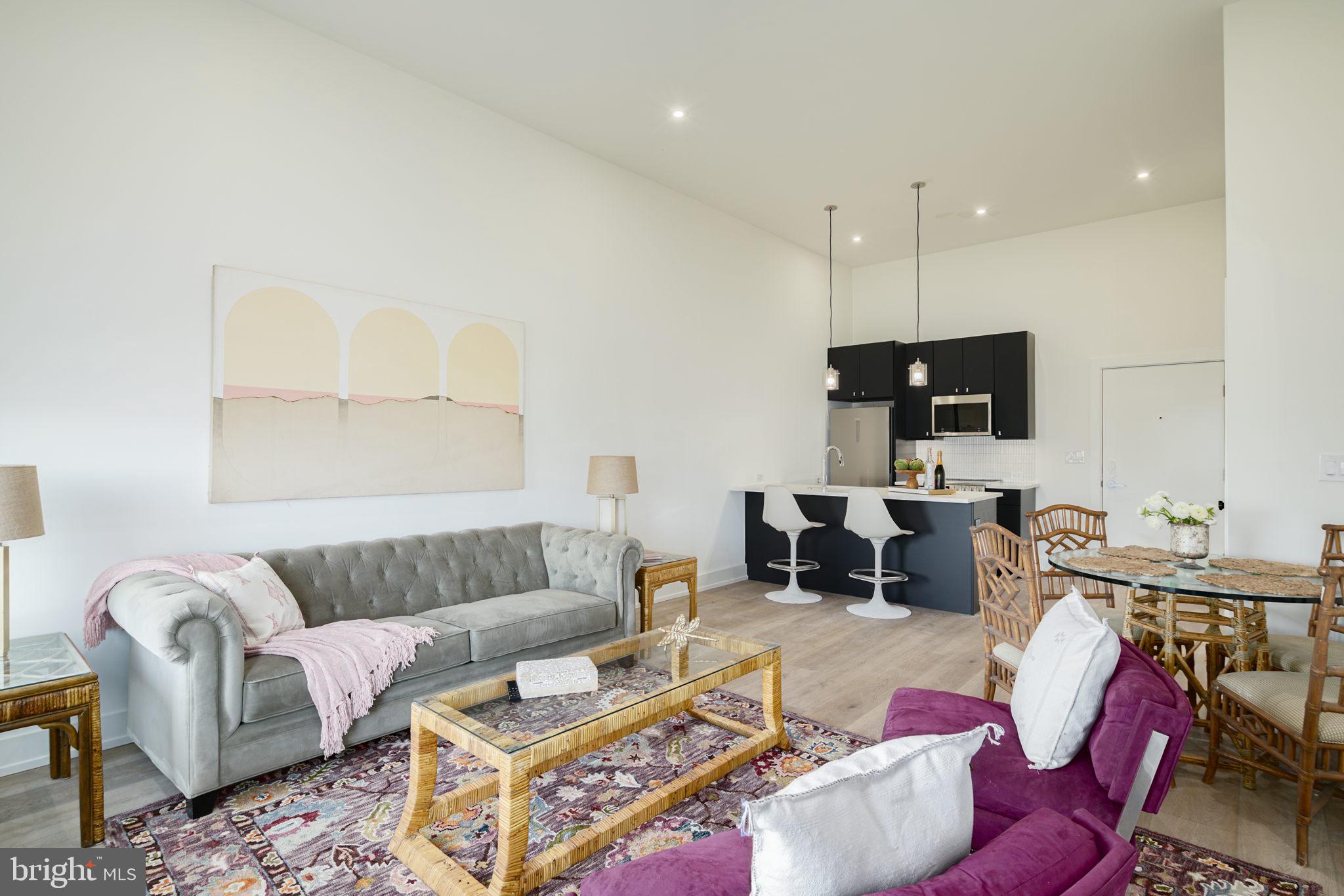 SQUIRREL HILL - Residential Lease