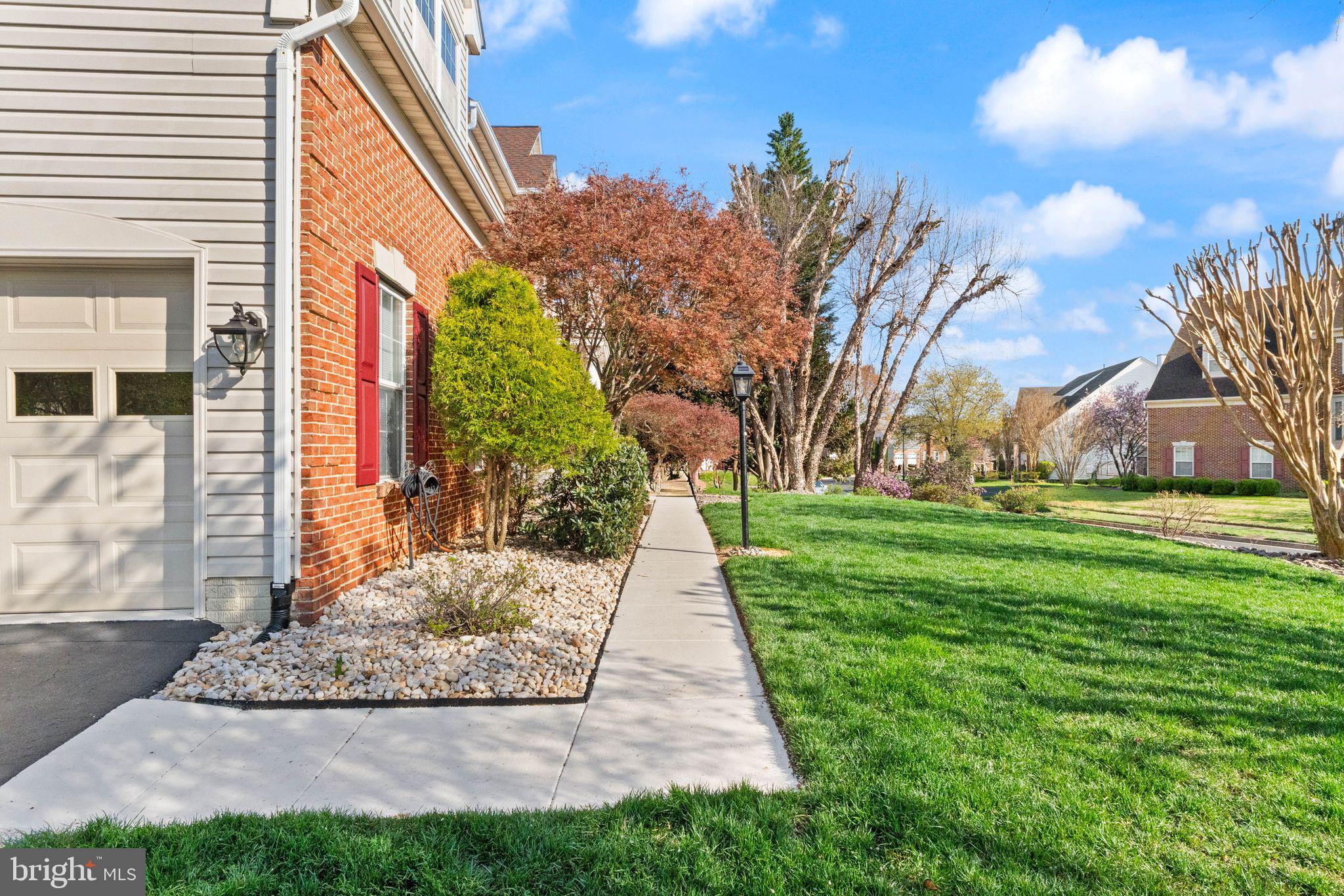 WILLOW PONDS - Residential