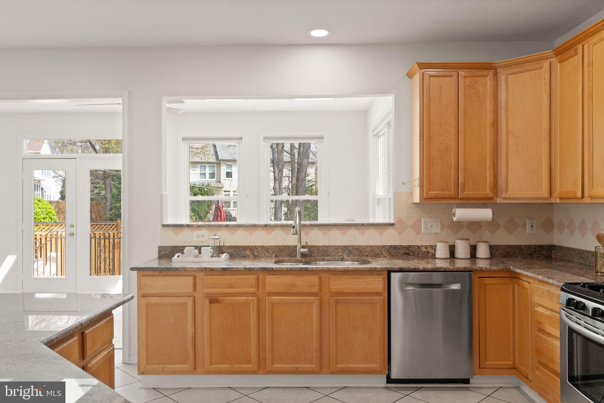 WILLOW PONDS - Residential