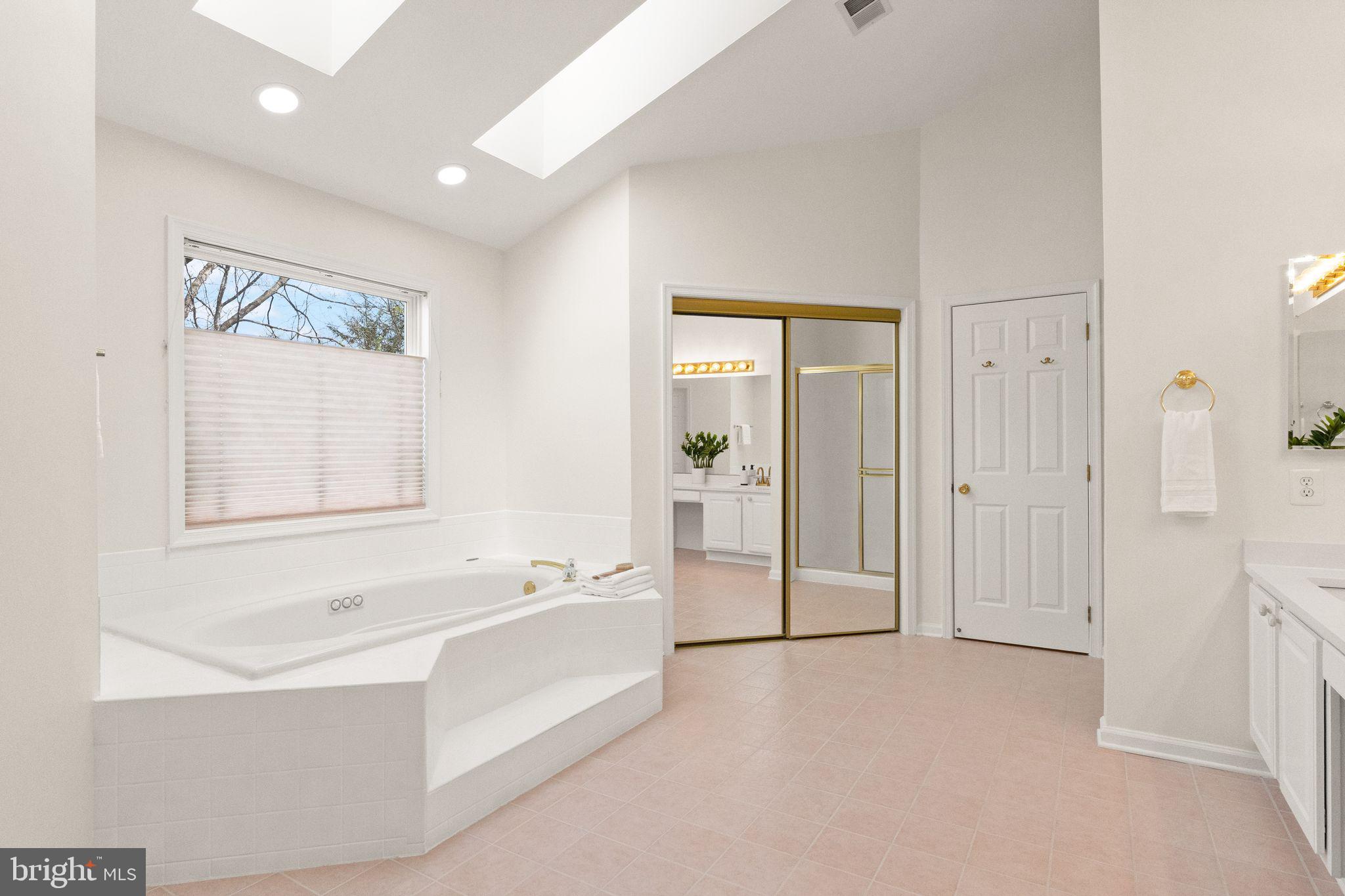 WILLOW PONDS - Residential