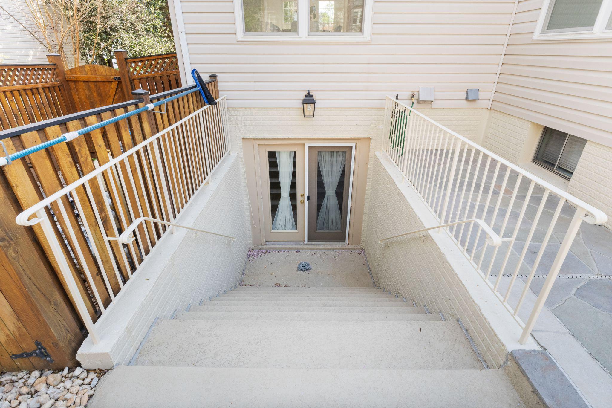 WILLOW PONDS - Residential