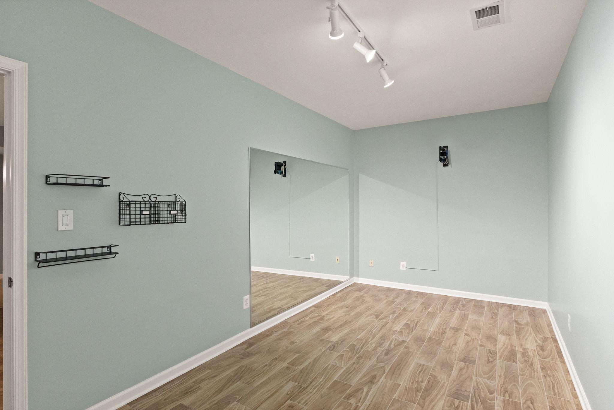 WILLOW PONDS - Residential