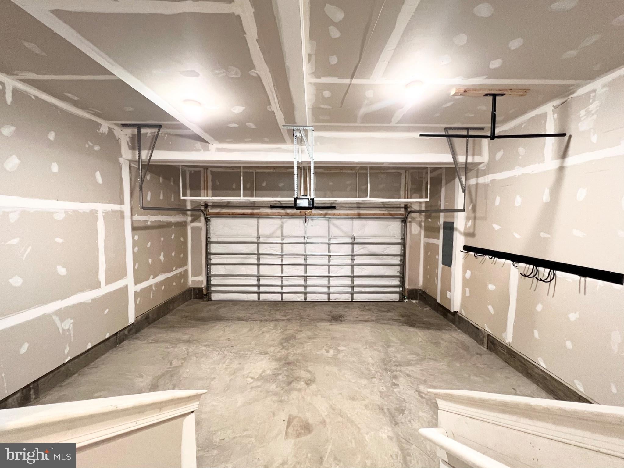6360 POINTER LANE
