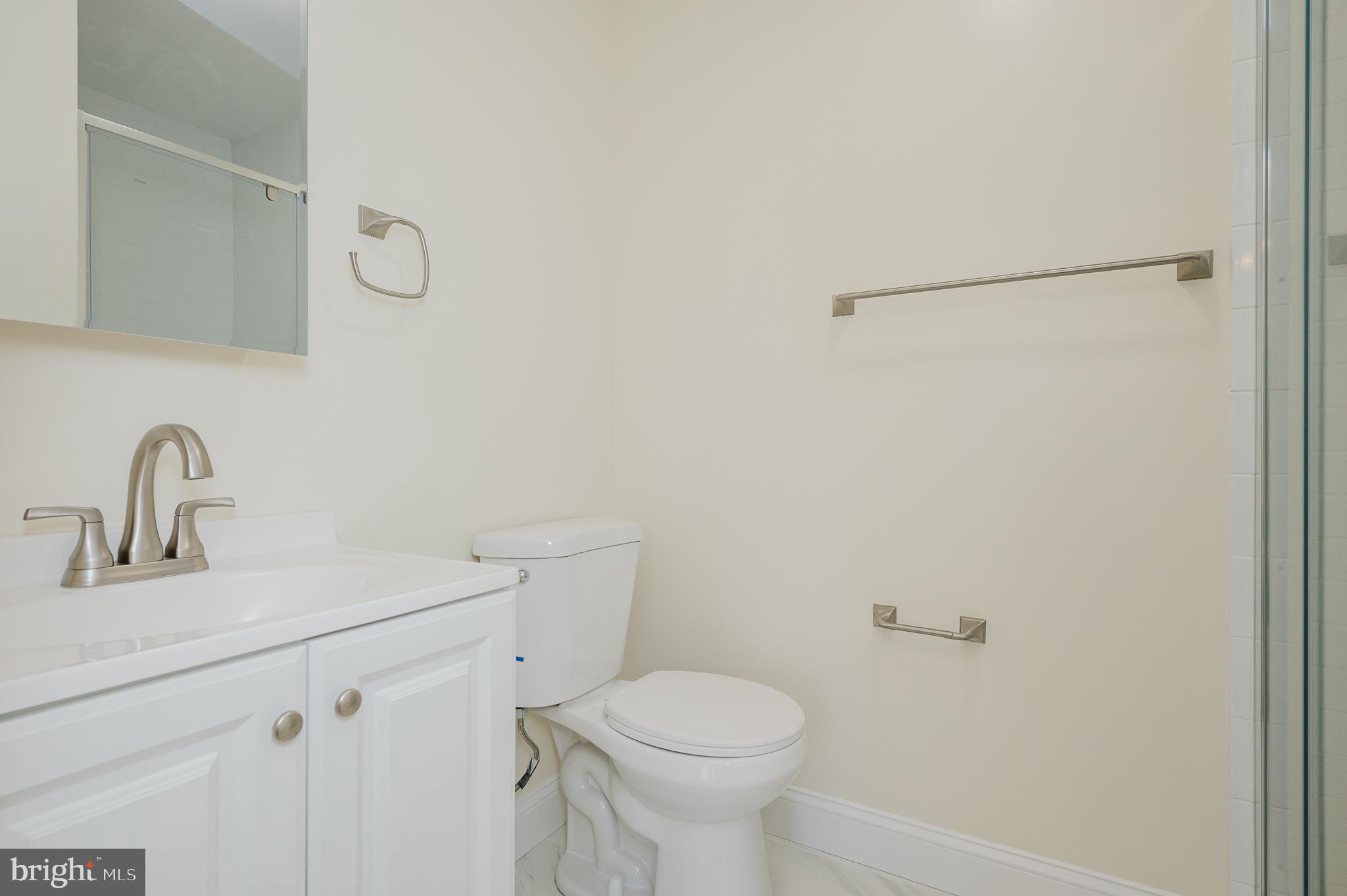 HOLLYWOODS POINT - Residential