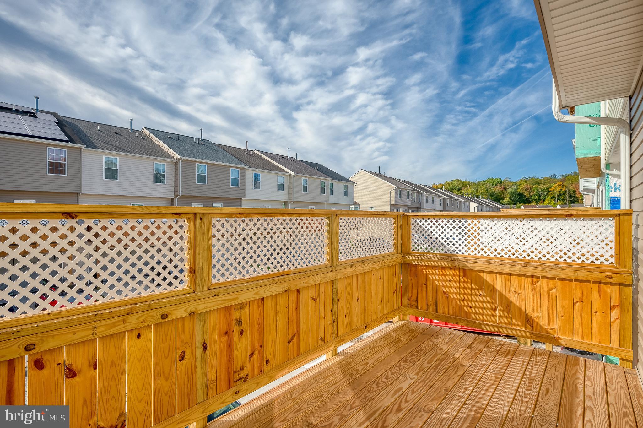 HOLLYWOODS POINT - Residential