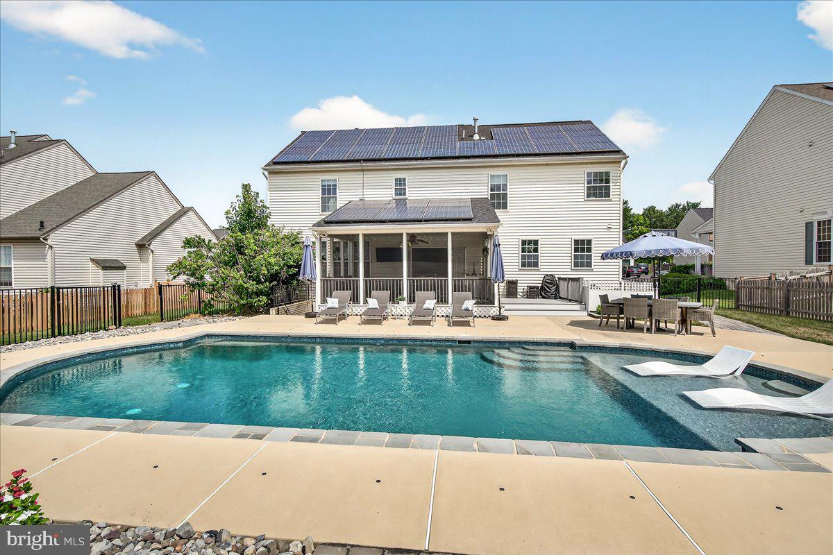 GREEN HILL MANOR - Residential