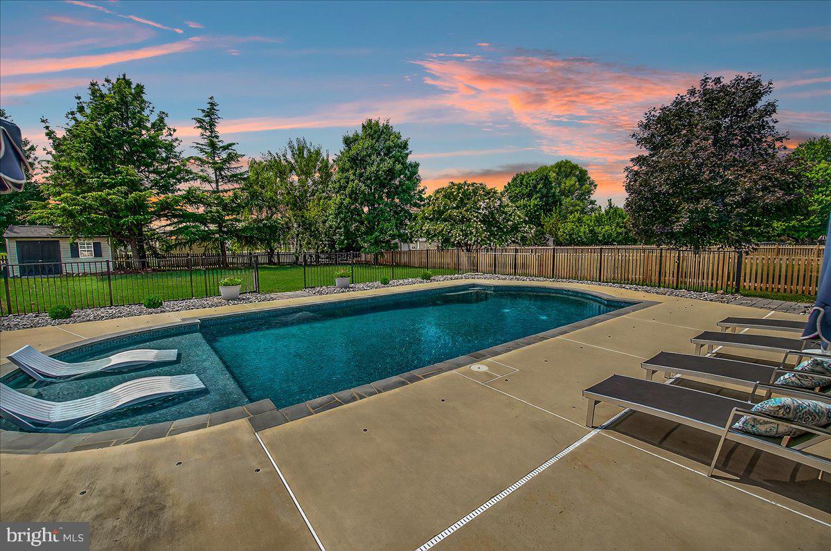 GREEN HILL MANOR - Residential