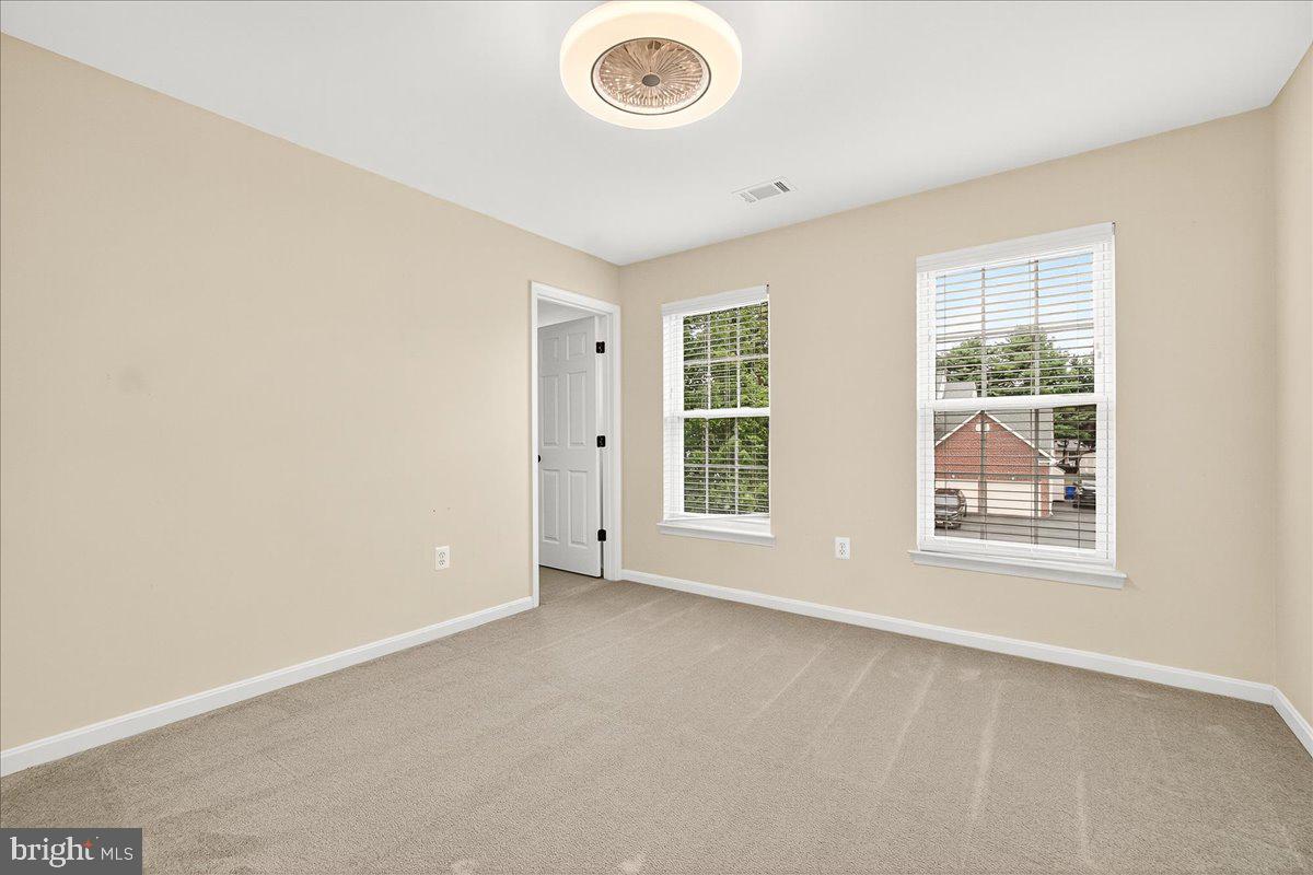 GREEN HILL MANOR - Residential