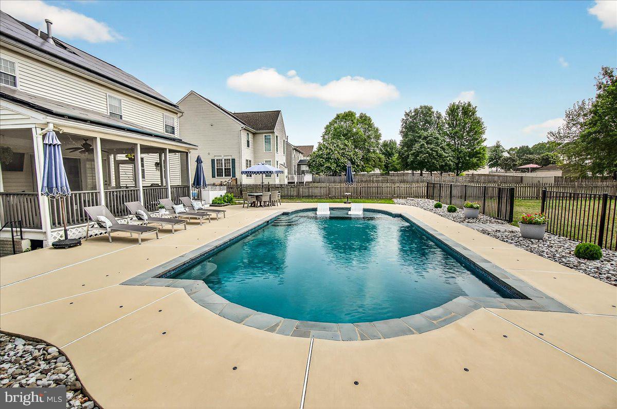 GREEN HILL MANOR - Residential