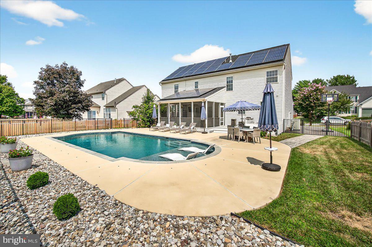 GREEN HILL MANOR - Residential