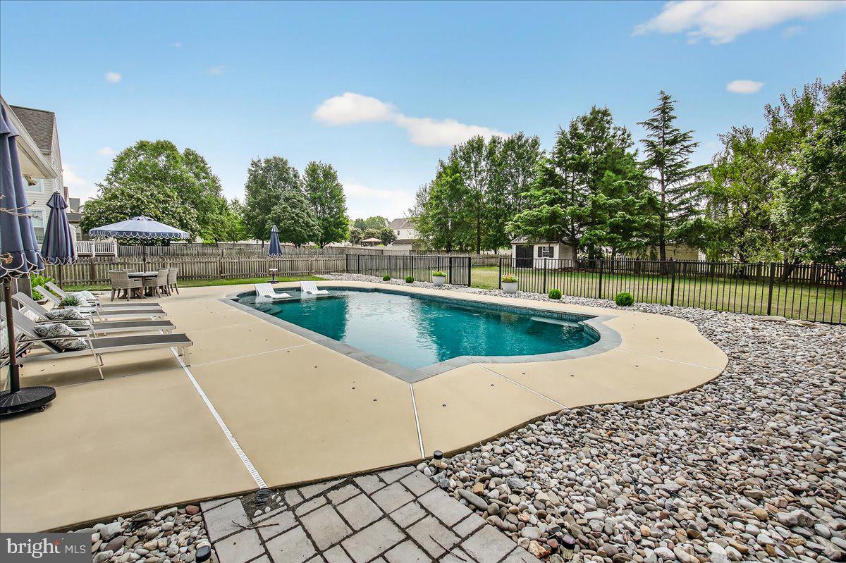 GREEN HILL MANOR - Residential