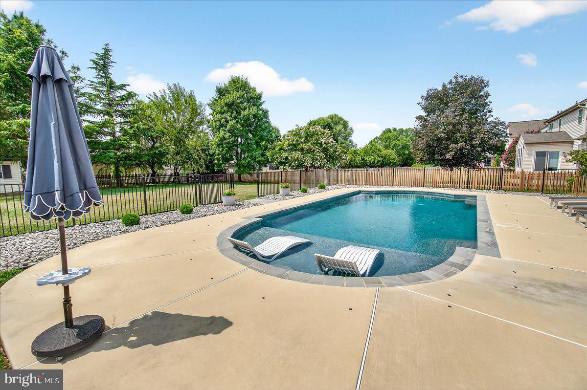 GREEN HILL MANOR - Residential