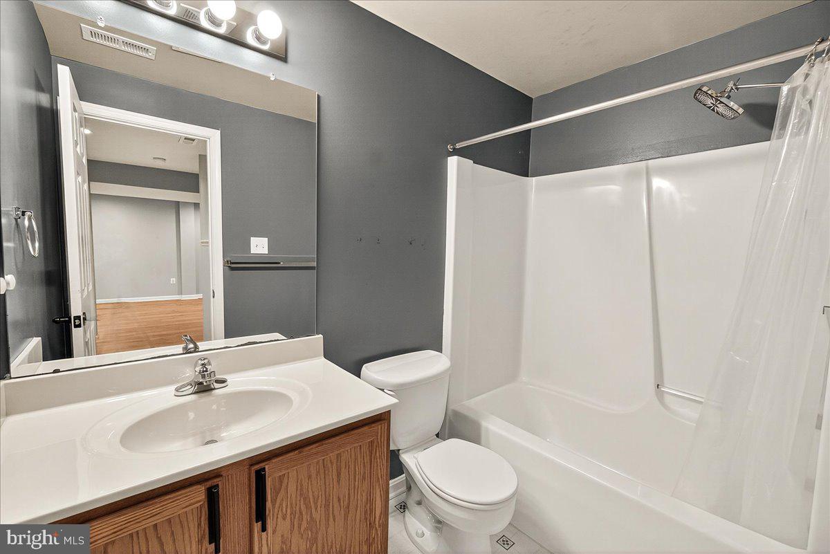 GREEN HILL MANOR - Residential